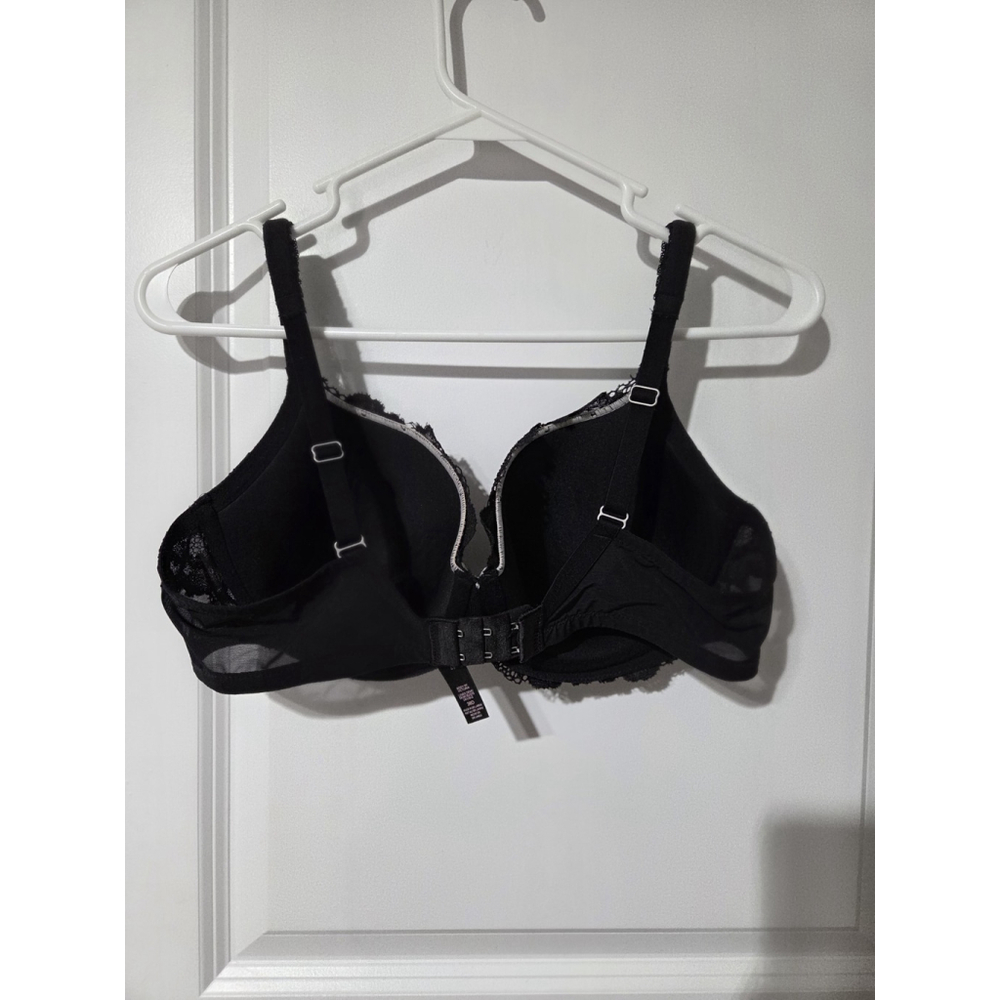 Victoria's Secret Body by Victoria Women's 38D Black Lace Lined Demi Bra - Picture 2 of 7